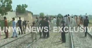 Rahim Yar Khan: Woman commits suicide with three children 